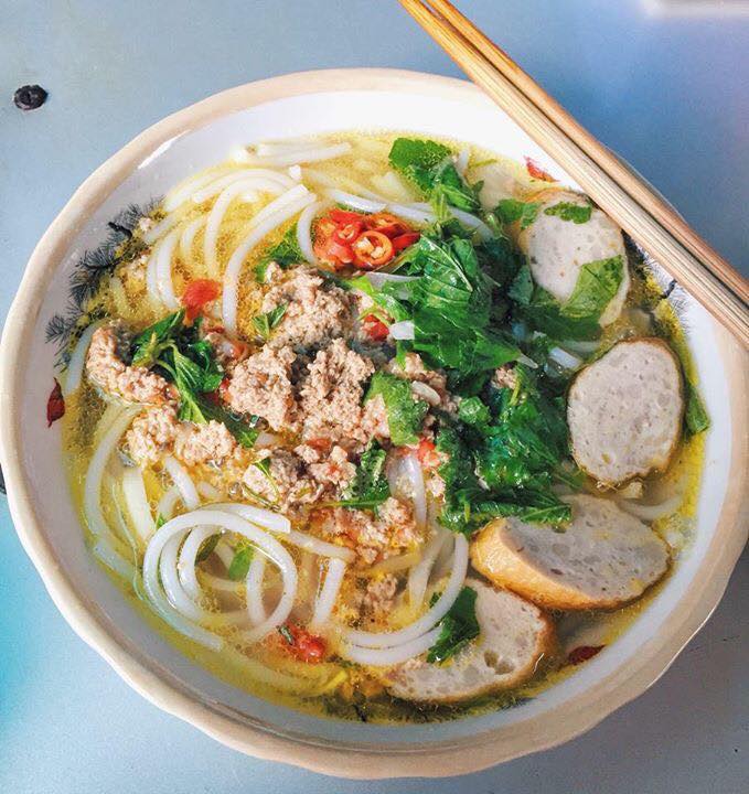 Bún đũa Nam Định ngon nhất là ở chợ Ngõ Ngang, đến với Nam Định, bạn nhất định phải thử nhé!