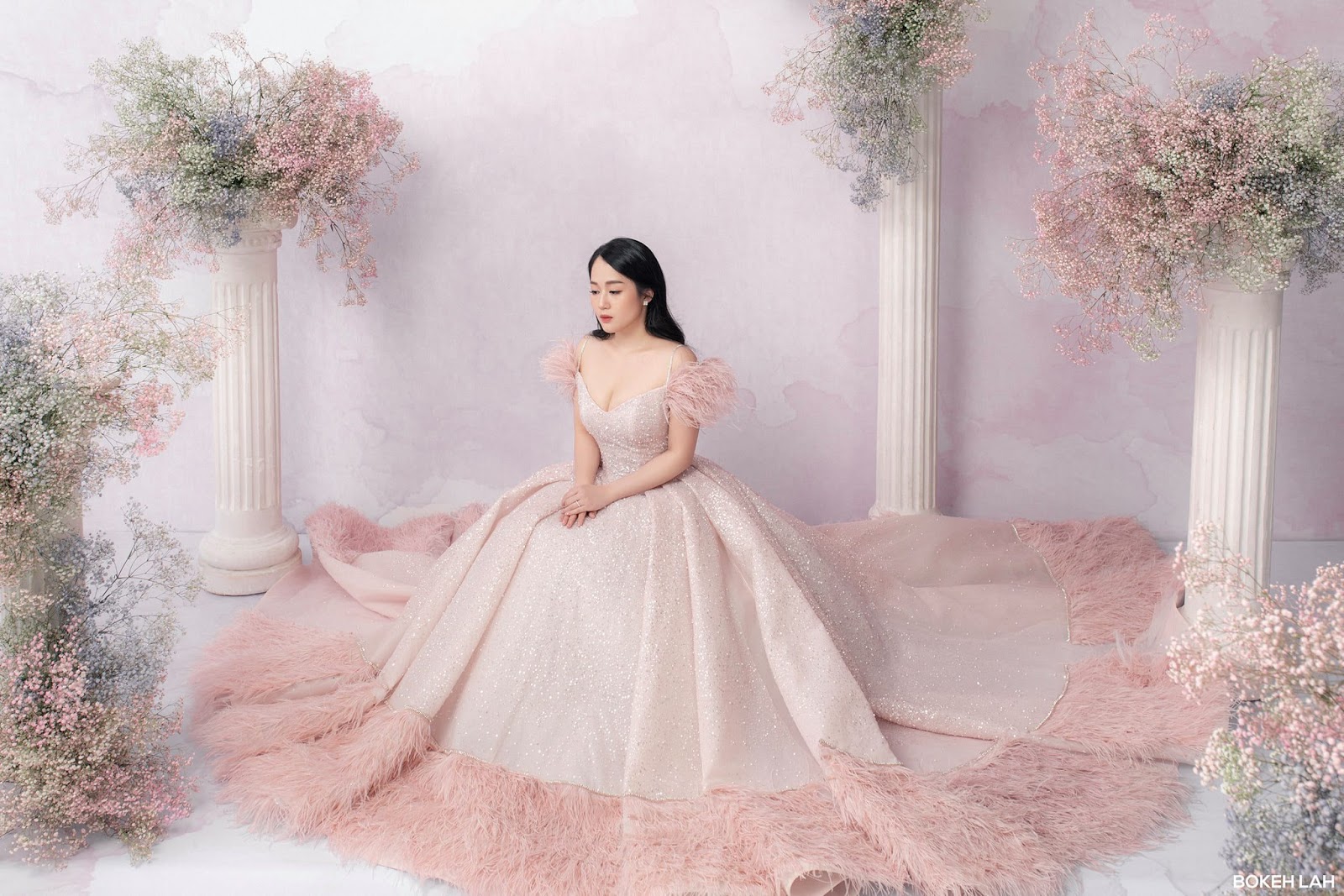 Người đứng sau chiếc váy cưới 28 tỷ đắt nhất Việt Nam  CEO Linh Nga Bridal