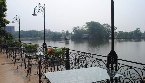 Cà phê Tây Hồ