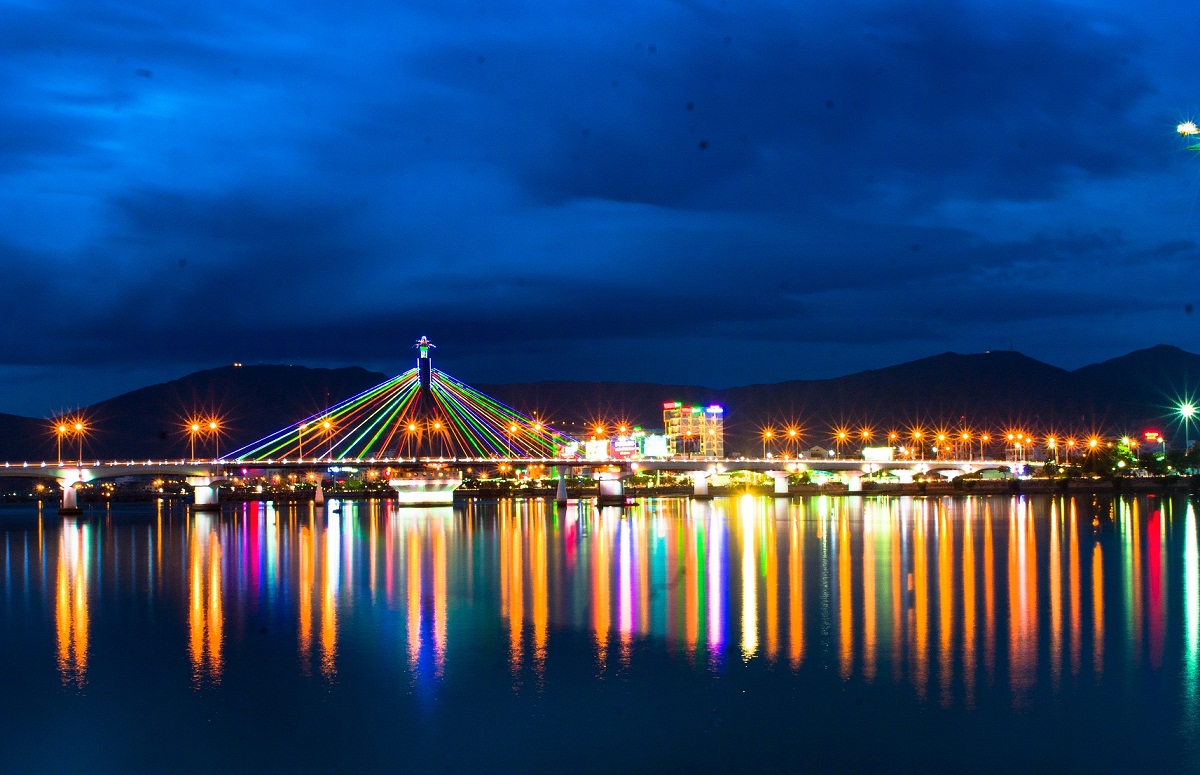 Cầu quay sông Hàn