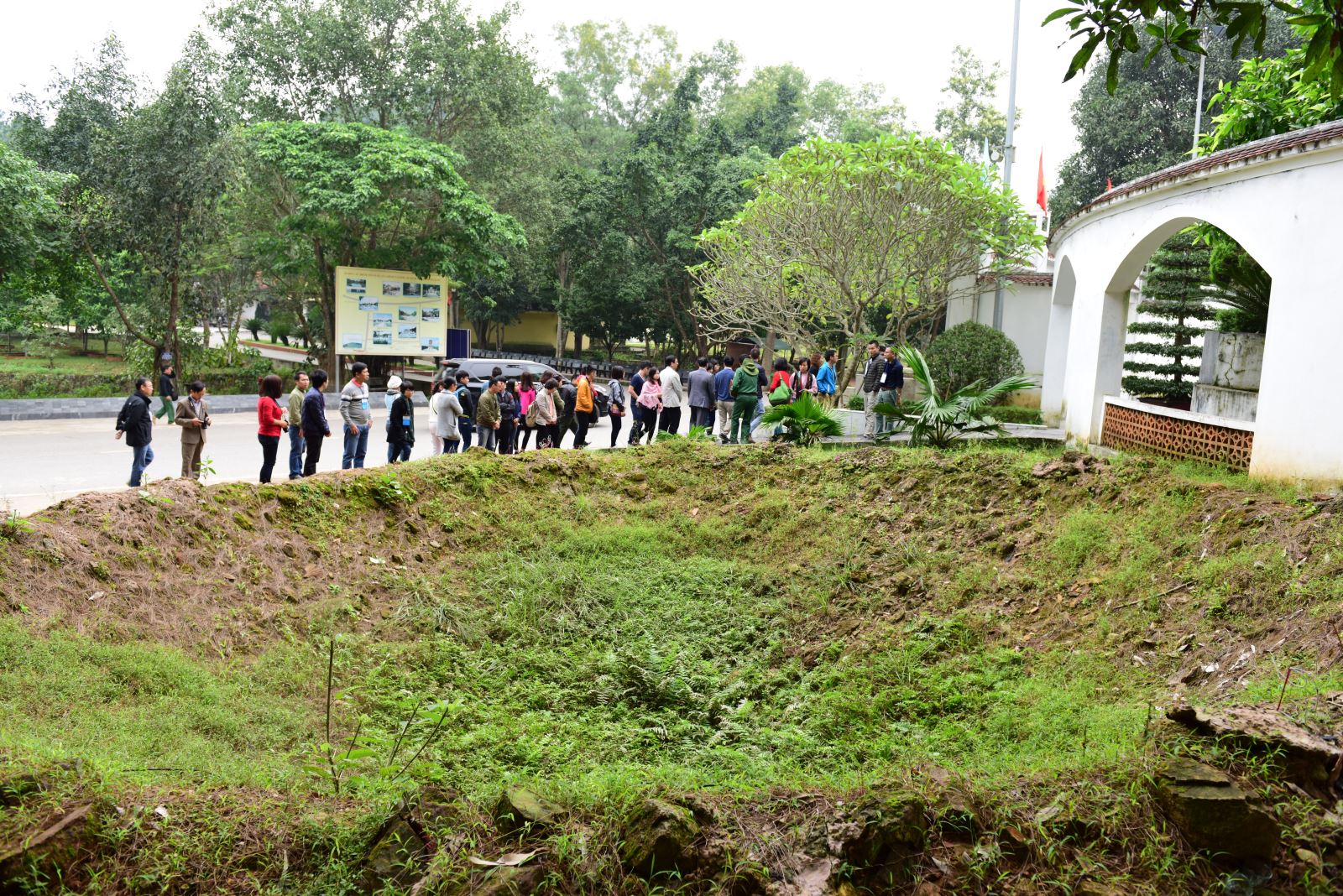 Hố bom